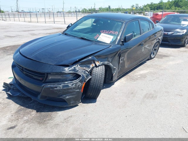 2C3CDXHG0JH152101 Dodge Charger Sxt Plus Rwd
