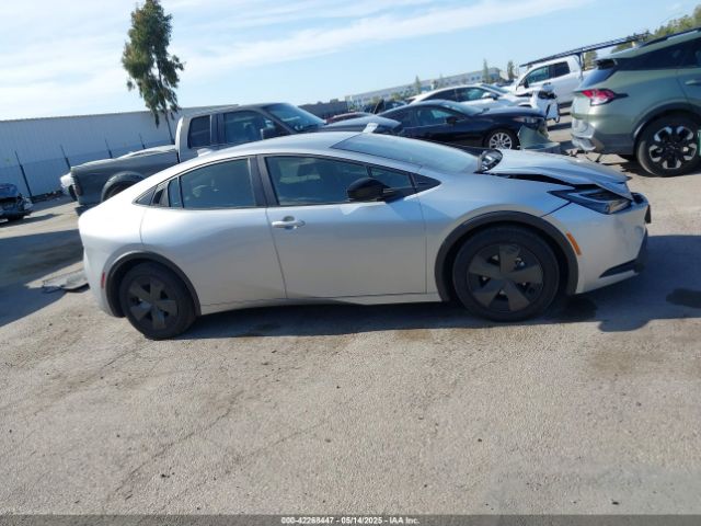 JTDACAAU8R3016221 Toyota Prius Le