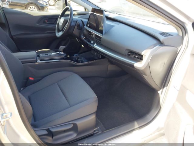JTDACAAU8R3016221 Toyota Prius Le