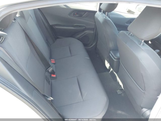 JTDACAAU8R3016221 Toyota Prius Le