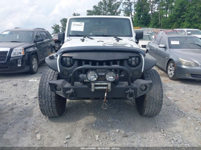 1C4BJWDG0FL568501 Jeep Wrangler Unlimited Freedom Edition