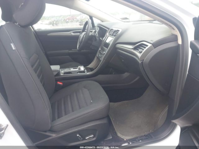 3FA6P0HD2JR174351 Ford FUSION SE