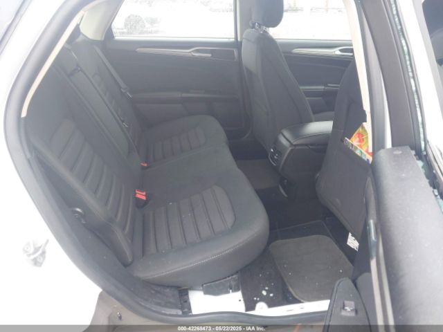 3FA6P0HD2JR174351 Ford FUSION SE