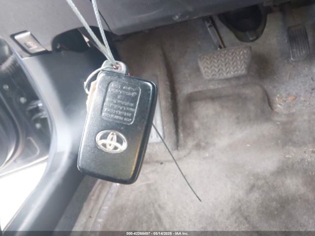 JTDKN3DUXE1816059 Toyota Prius