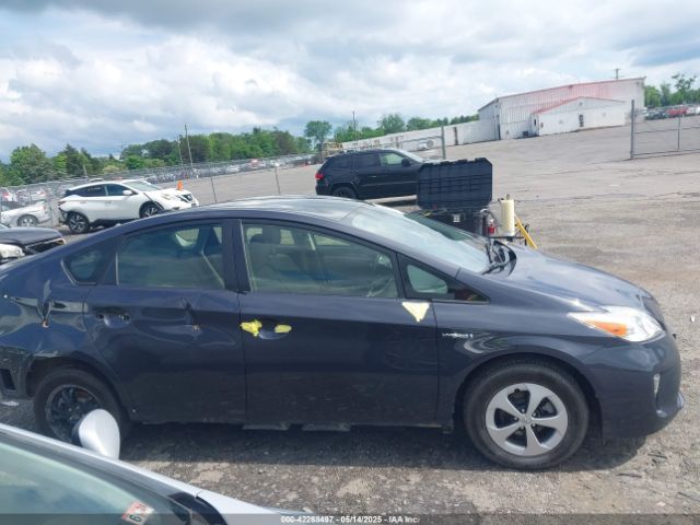 JTDKN3DUXE1816059 Toyota Prius