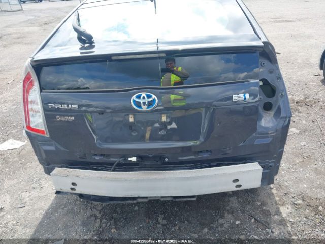 JTDKN3DUXE1816059 Toyota Prius