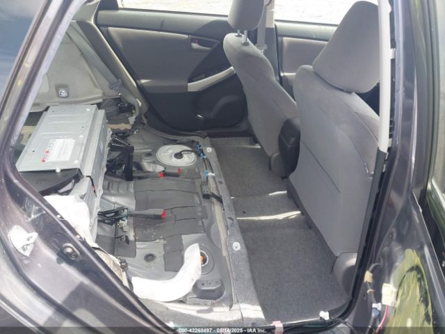 JTDKN3DUXE1816059 Toyota Prius