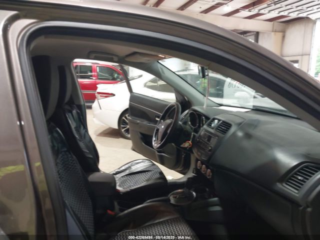 2017 MITSUBISHI OUTLANDER SPORT JA4AP3AU8HZ014930 Photo 4