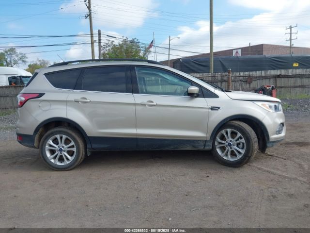 1FMCU0GD1JUB40638 Ford ESCAPE SE