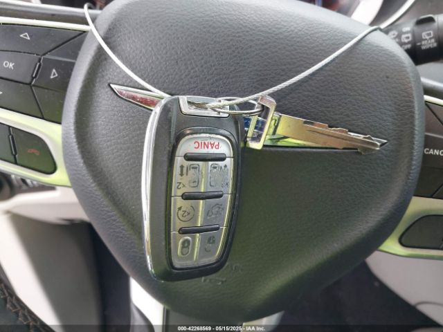 2C4RC1BG2LR285406 Chrysler Pacifica Touring L