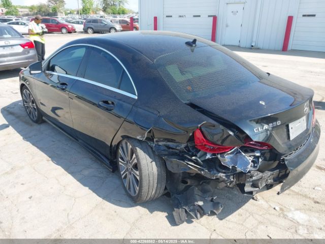 2018 MERCEDES-BENZ CLA 250 WDDSJ4EB1JN605355 Photo 2