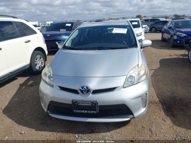 JTDKN3DU6F0402509 Toyota Prius Two