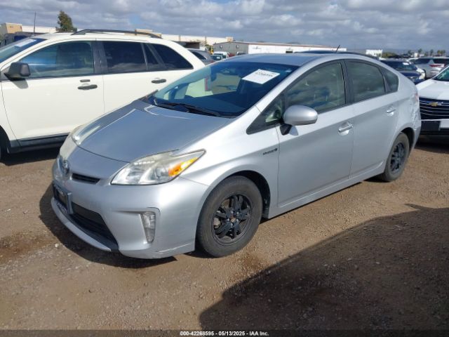 JTDKN3DU6F0402509 Toyota Prius Two