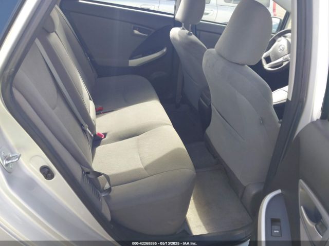 JTDKN3DU6F0402509 Toyota Prius Two