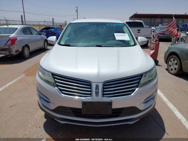 5LMCJ2C92GUJ08650 Lincoln MKC SELECT
