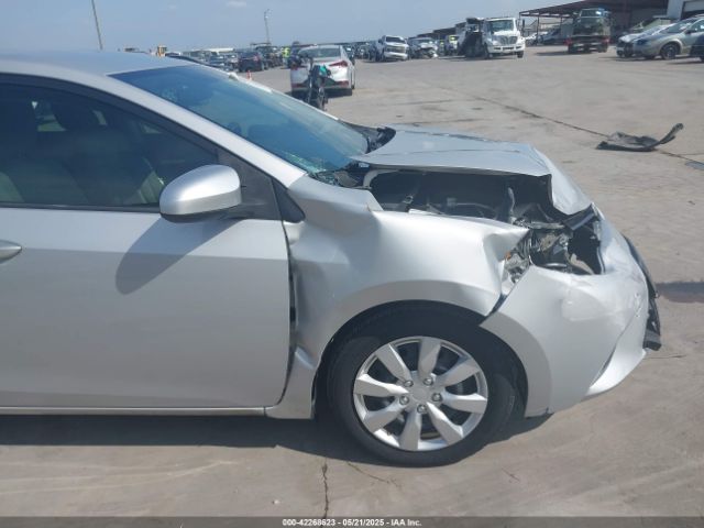 2T1BURHE3FC363621 Toyota COROLLA LE