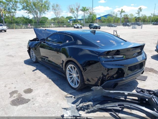 2018 CHEVROLET CAMARO 1G1FB1RX8J0184852 Photo 2