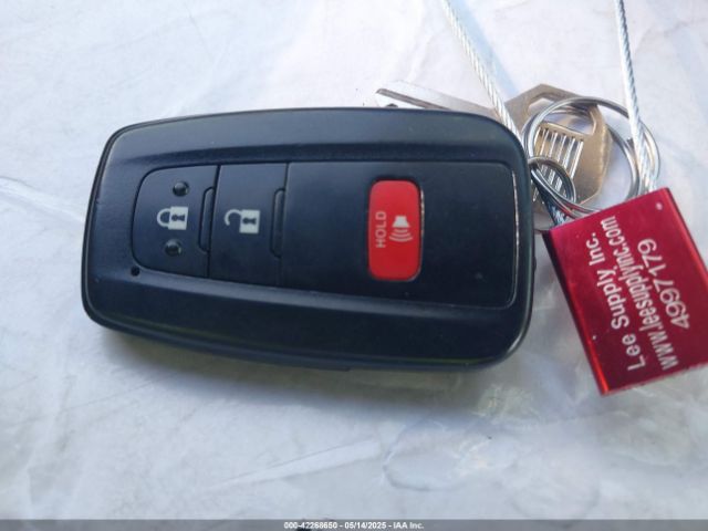 JTDKARFU0K3098310 Toyota Prius L Eco