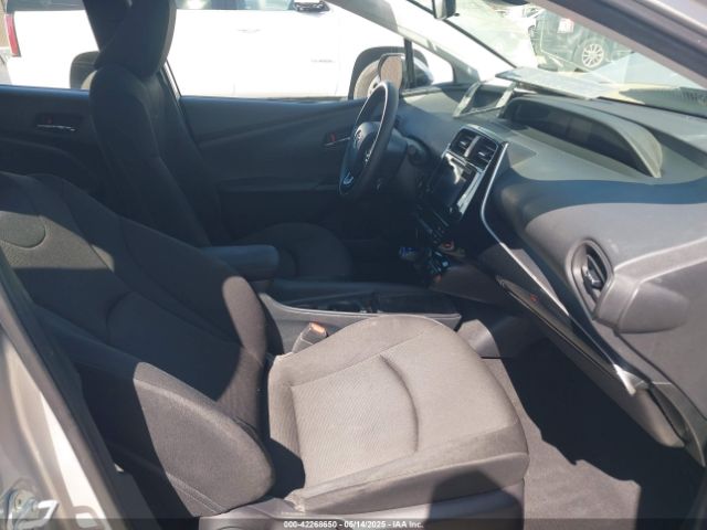 JTDKARFU0K3098310 Toyota Prius L Eco