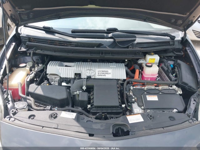 JTDKN3DU4F0465947 Toyota Prius Two