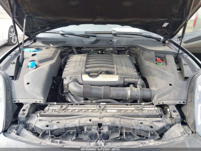 2016 PORSCHE CAYENNE WP1AA2A27GKA08400 Photo 9