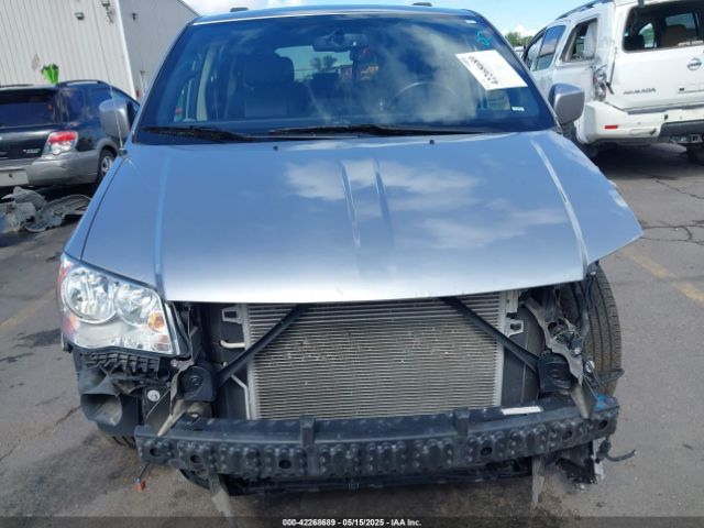 2C4RDGCG2JR207493 Dodge Grand Caravan Sxt