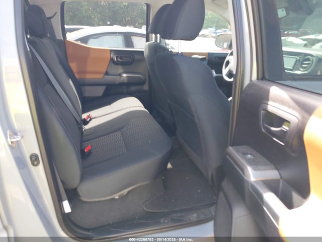 3TMAZ5CN6KM102109 Toyota Tacoma Sr5 V6