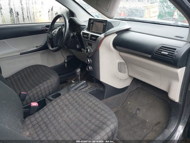 JTNJJXB00FJ030914 Toyota Scion