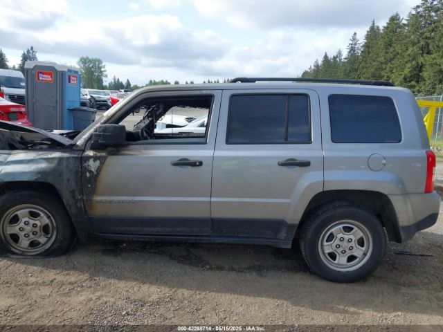 1C4NJPBB8HD202955 Jeep Patriot Sport Fwd