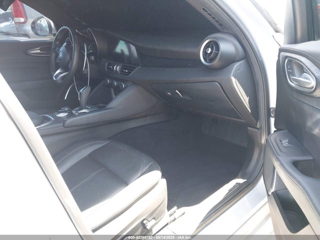 ZARFAMAN4N7661642 Alfa Romeo giulia (952)