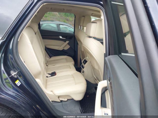 WA1CNAFY3J2141467 Audi Q5 2.0t Premium/2.0t Tech Premium