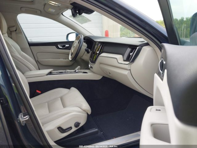 2022 VOLVO XC60 YV4L12RL0N1087044 Photo 4