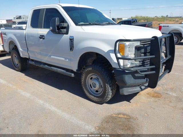 Ford F-250 Xl 2017 1FT7X2B61HEF24649 Image 13