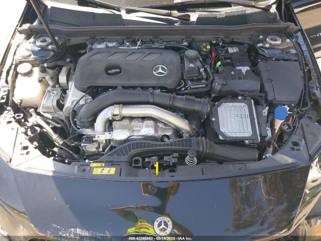 W1K5J4GB1SN482992 Mercedes-Benz m260