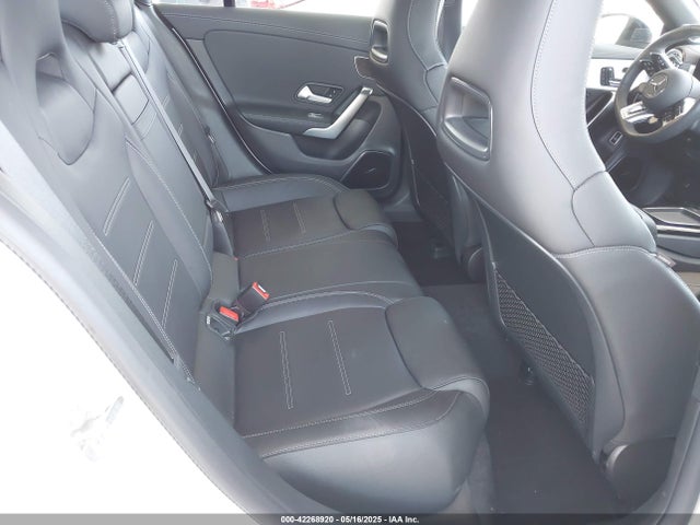 W1K5J5EB0SN525467 Mercedes-Benz m139q