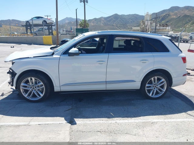 Audi 2018 2018 WA1VAAF70JD038684 Image 15