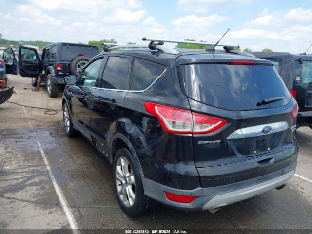 1FMCU0J93FUA19962 Ford Escape Titanium