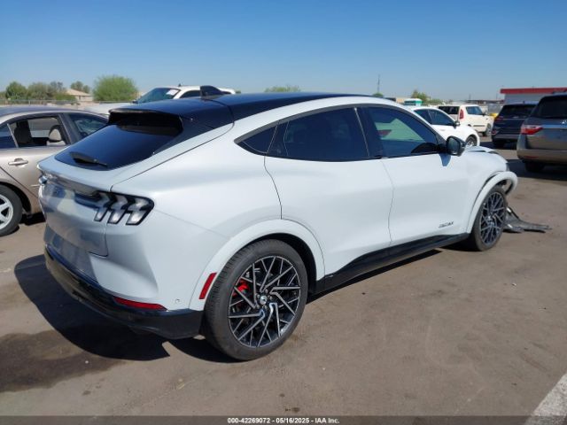 3FMTK4SX6NMA24182 Ford Mustang Mach-e Gt