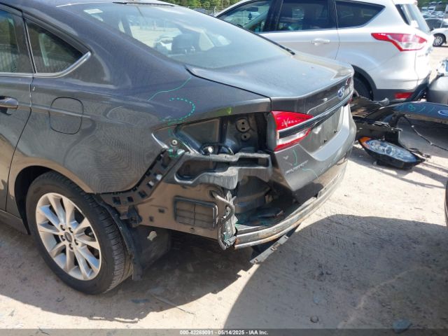 3FA6P0H70HR394804 Ford FUSION SE