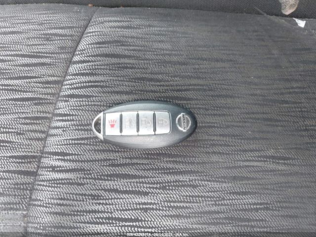 3N1AB7AP5EY301169 Nissan 2014