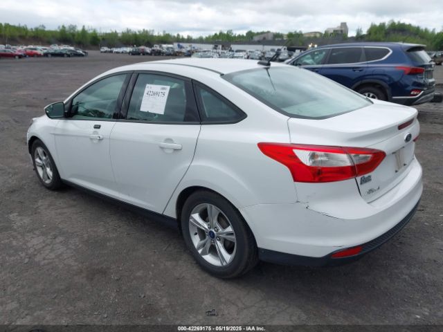 1FADP3F2XEL308862 Ford FOCUS SE