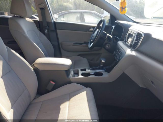 KNDPM3AC8H7039855 KIA Sportage Lx