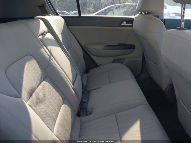 KNDPM3AC8H7039855 KIA Sportage Lx