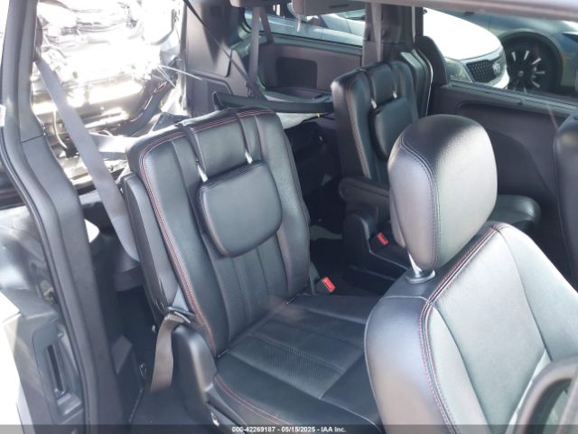 2C4RDGEGXKR530236 Dodge Grand Caravan Gt