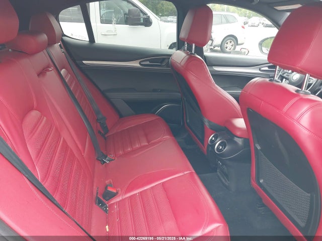 ZASPAKBN0N7D25379 Alfa Romeo Stelvio