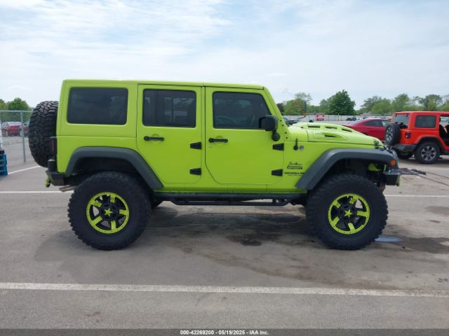 1C4BJWDG8HL510347 Jeep Wrangler Unlimited Sport 4x4