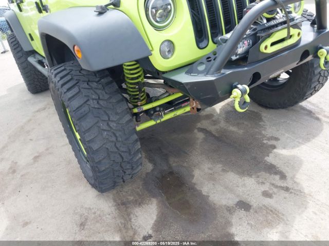 1C4BJWDG8HL510347 Jeep Wrangler Unlimited Sport 4x4