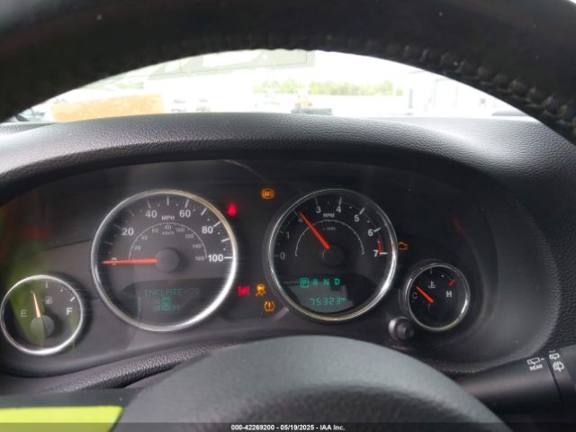 1C4BJWDG8HL510347 Jeep Wrangler Unlimited Sport 4x4