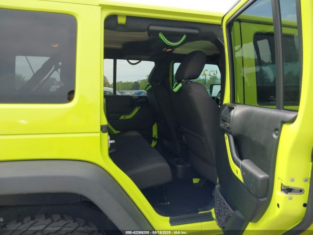 1C4BJWDG8HL510347 Jeep Wrangler Unlimited Sport 4x4