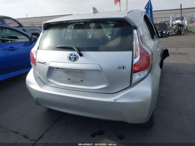 JTDKDTB35G1133623 Toyota Prius C Two